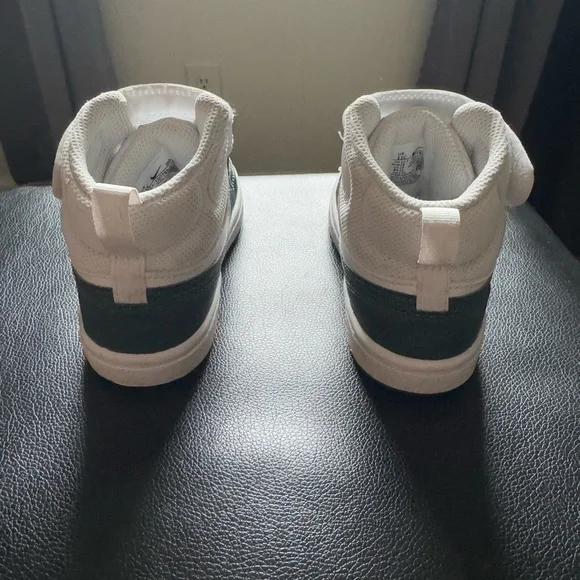 Kids Nike Court Borough Mid 2- Green and White - Picture 4 of 10